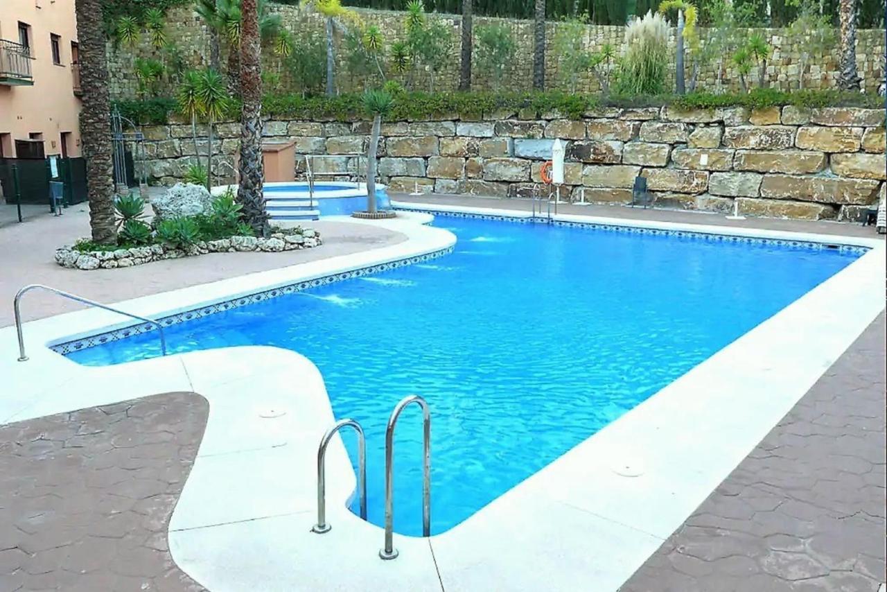 Elegant 2Br Apartment Puerto Banus Marbella Just 12 Minutes Away By G00Giemaps Estepona Eksteriør bilde